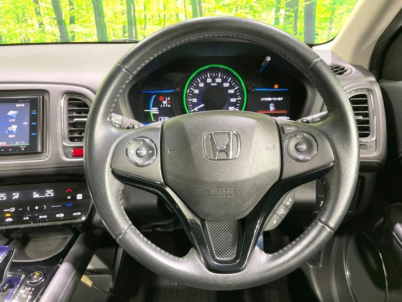 2014 Honda Vezel DAA-RU3 (UW-6aaa0ad7a46b3)[22]