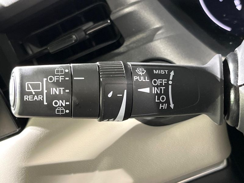 2021 Honda Vezel 6AA-RV5 (UW-6aaa0adfd8c5a)[25]