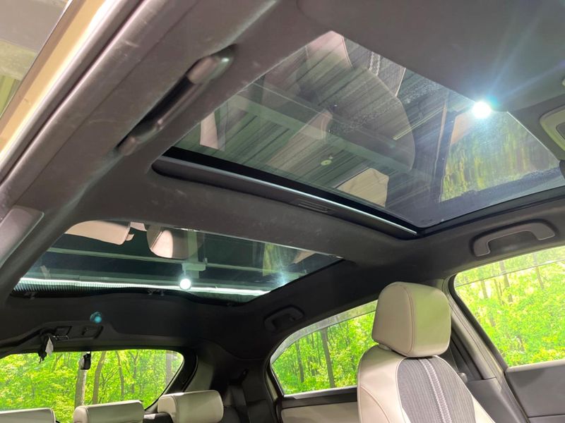 2021 Honda Vezel 6AA-RV5 (UW-6aaa0adfd8c5a)[12]