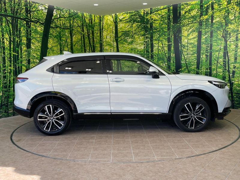 2022 Honda Vezel 6AA-RV5 (UW-6aaa0ae34465a)[16]