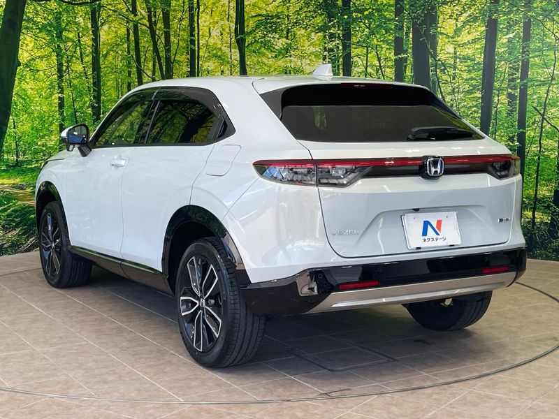 2022 Honda Vezel 6AA-RV5 (UW-6aaa0ae34465a)[13]