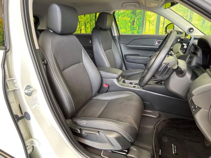 2022 Honda Vezel 6AA-RV5 (UW-6aaa0ae41ee6e)[4]