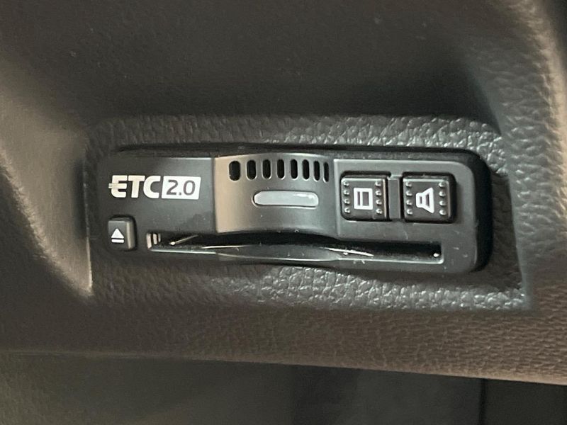 2022 Honda Vezel 6AA-RV5 (UW-6aaa0ae41ee6e)[20]