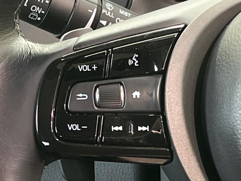 2022 Honda Vezel 6AA-RV5 (UW-6aaa0ae41ee6e)[28]