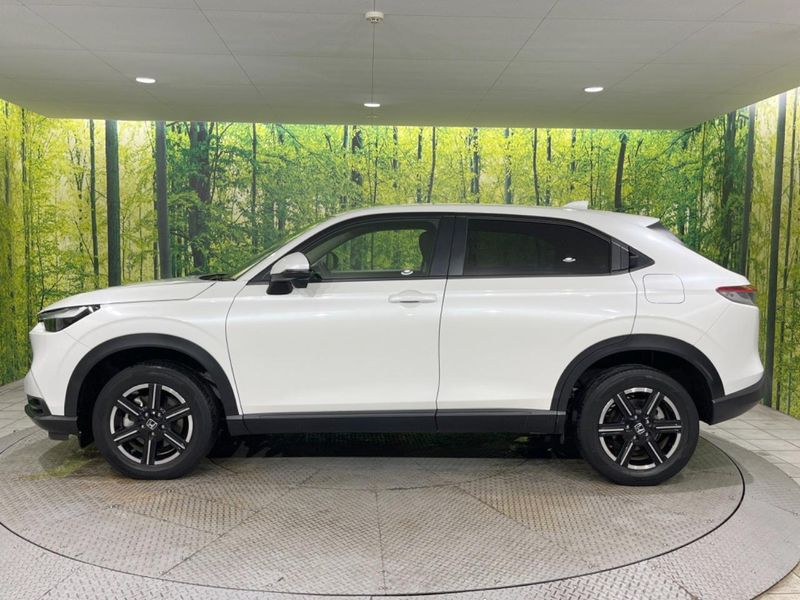 2022 Honda Vezel 6AA-RV5 (UW-6aaa0ae495870)[5]