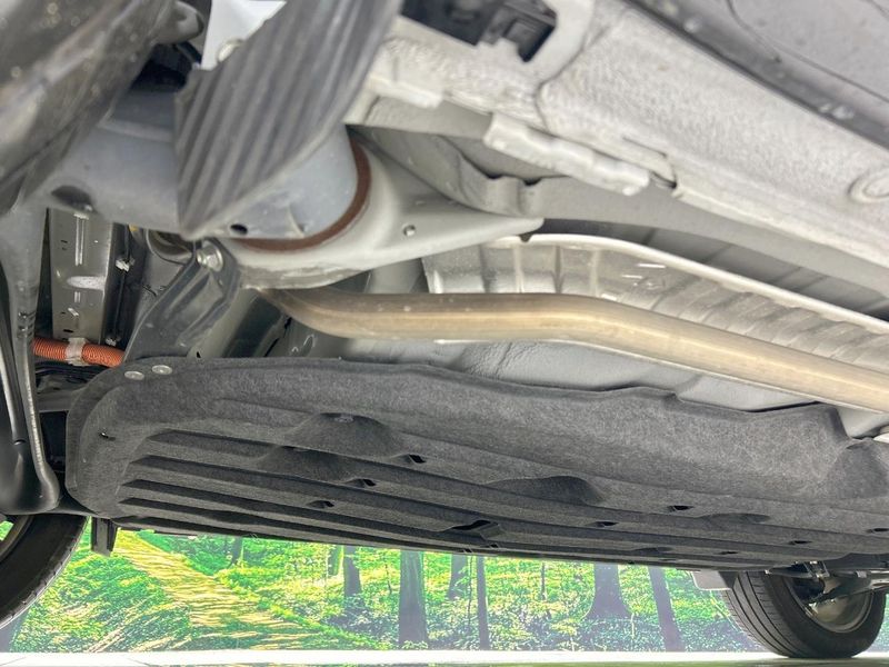 2022 Honda Vezel 6AA-RV5 (UW-6aaa0ae5ce3a7)[25]