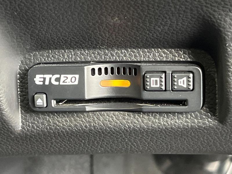 2023 Honda Vezel 6AA-RV5 (UW-6aaa0ae7870c0)[27]