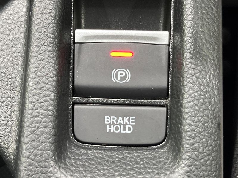 2023 Honda Vezel 6AA-RV5 (UW-6aaa0ae7870c0)[15]