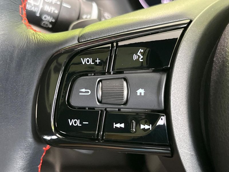 2023 Honda Vezel 6AA-RV5 (UW-6aaa0ae7870c0)[19]