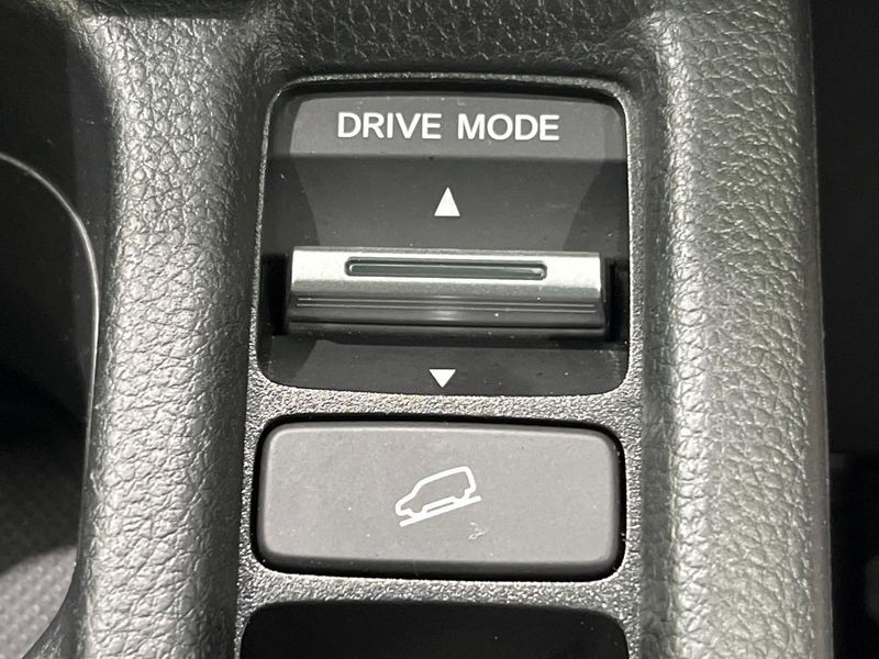 2023 Honda Vezel 6AA-RV5 (UW-6aaa0ae7870c0)[14]