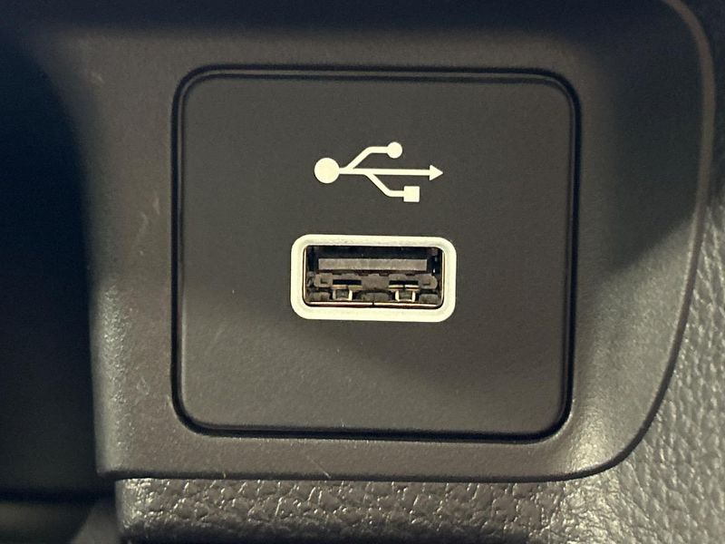 2023 Honda Vezel 6AA-RV5 (UW-6aaa0ae8a2e49)[11]