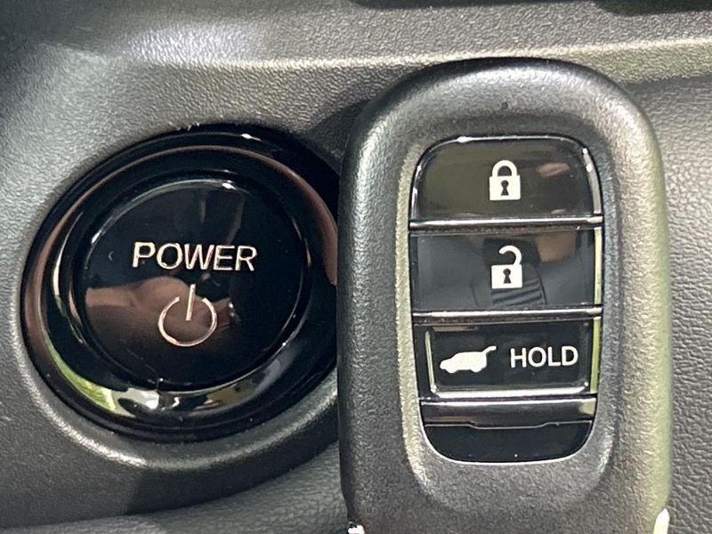 2023 Honda Vezel 6AA-RV5 (UW-6aaa0ae8a2e49)[8]