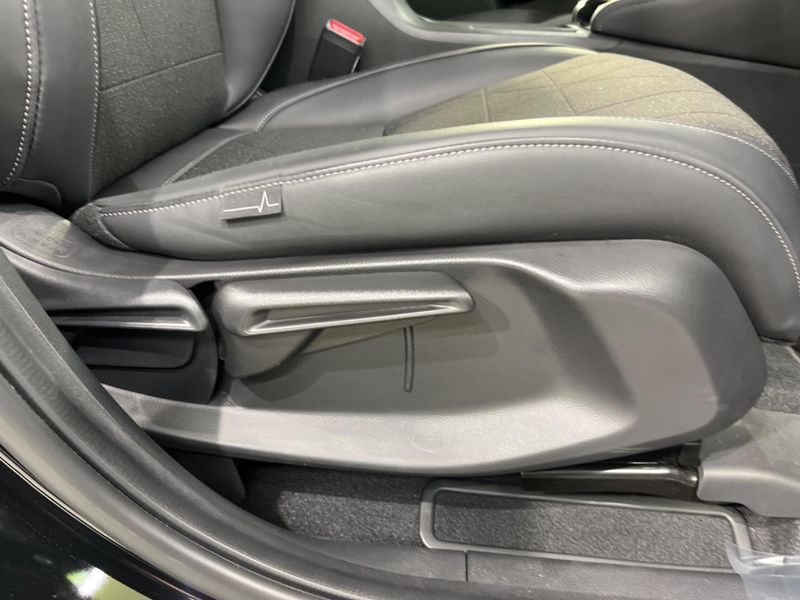 2024 Honda Vezel 6AA-RV5 (UW-6aaa0aed55396)[29]