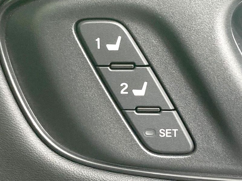 2023 Honda ZR-V 6AA-RZ4 (UW-6aaa0af458ec3)[18]