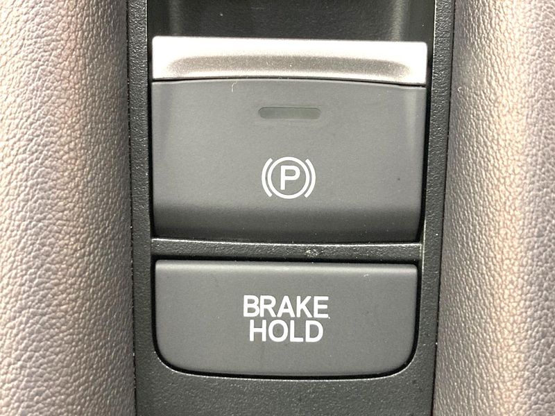 2023 Honda ZR-V 6AA-RZ4 (UW-6aaa0af458ec3)[29]