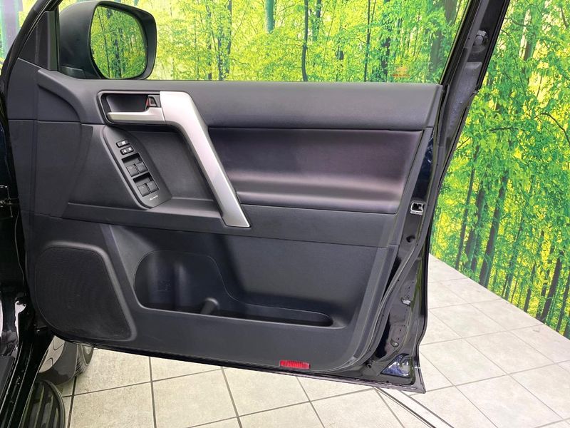 2021 Toyota Land Cruiser Prado 3BA-TRJ150W (UW-6aaa0b1a6358c)[27]