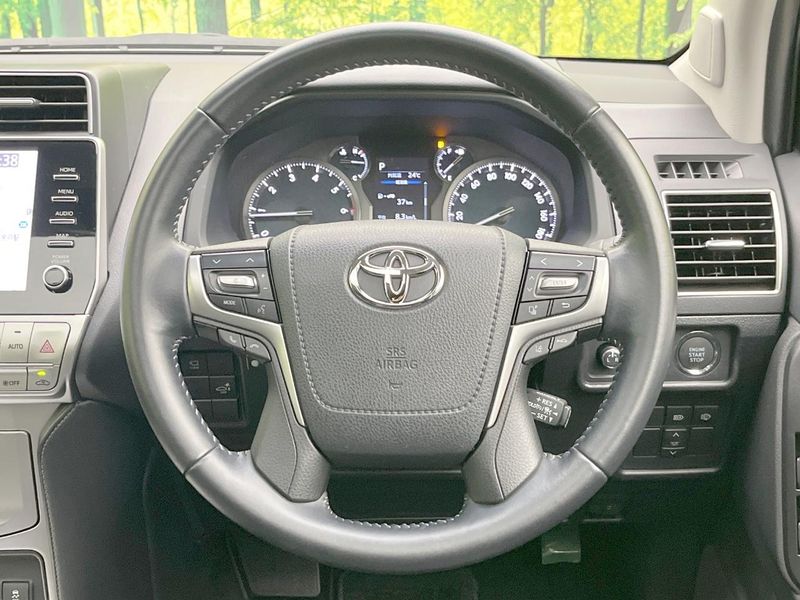 2022 Toyota Land Cruiser Prado 3BA-TRJ150W (UW-6aaa0b1bb8465)[28]