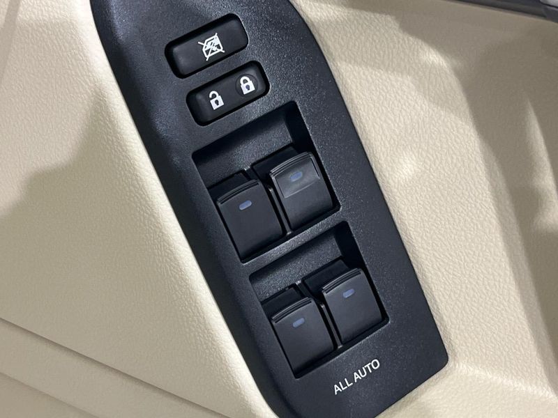 2023 Toyota Land Cruiser Prado 3BA-TRJ150W (UW-6aaa0b218a8f2)[20]
