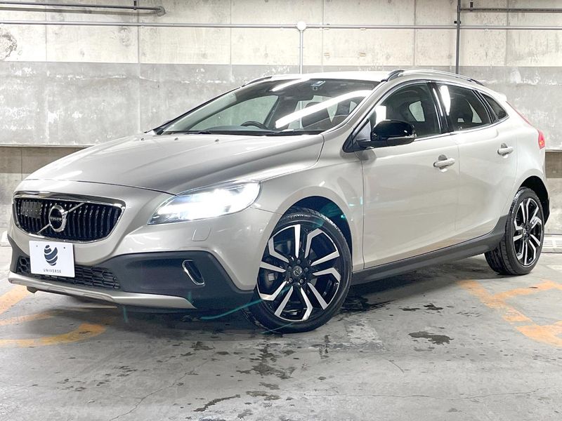 2017 Volvo V40 CBA-MB420XC (UW-6aaa0b5be7bf0)[0]