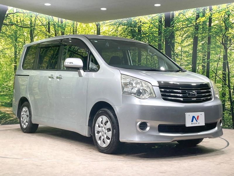 2011 Toyota Noah DBA-ZRR70G (UW-6aaa0b6e02502)[10]
