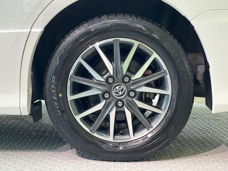 2014 Toyota Voxy DBA-ZRR80W (UW-6aaa0b701ed47)[12]