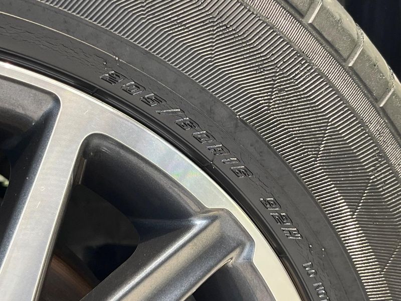 2014 Toyota Voxy DBA-ZRR80W (UW-6aaa0b701ed47)[9]