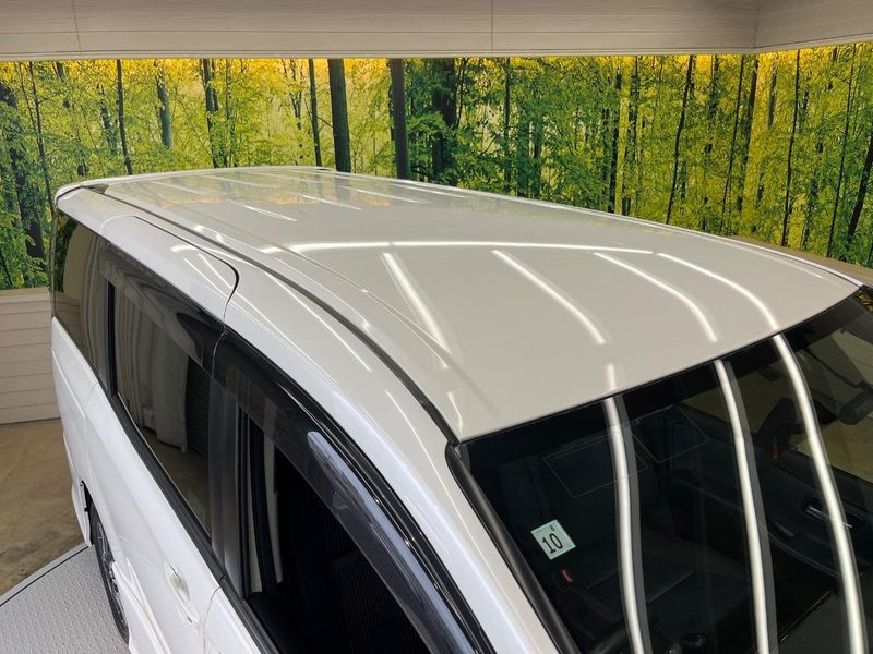 2014 Toyota Voxy DBA-ZRR80W (UW-6aaa0b701ed47)[27]
