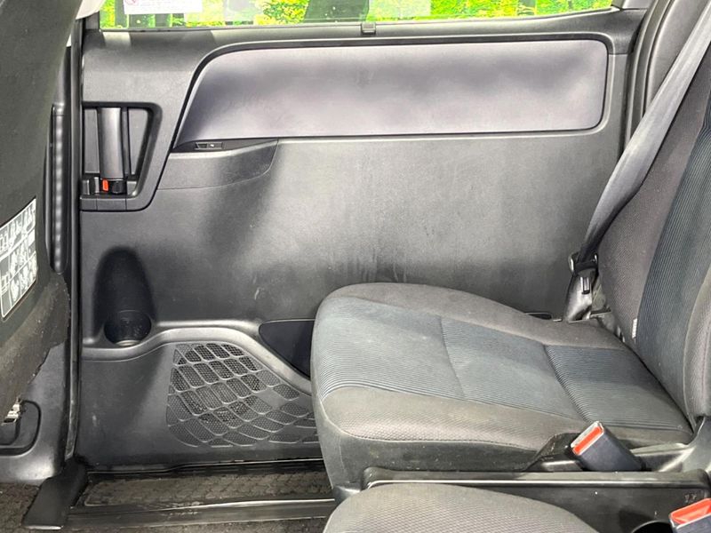 2014 Toyota Noah DBA-ZRR80G (UW-6aaa0b70514c4)[15]