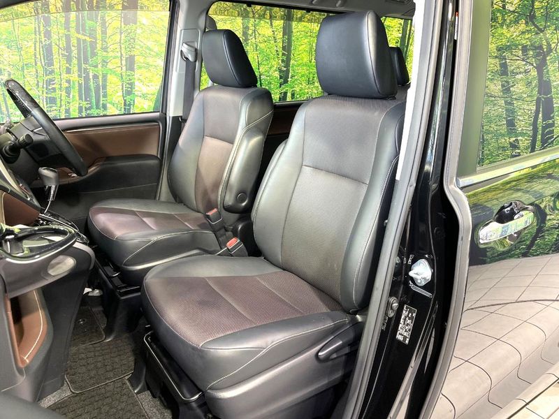 2015 Toyota Esquire DBA-ZRR80G (UW-6aaa0b729eb4a)[24]
