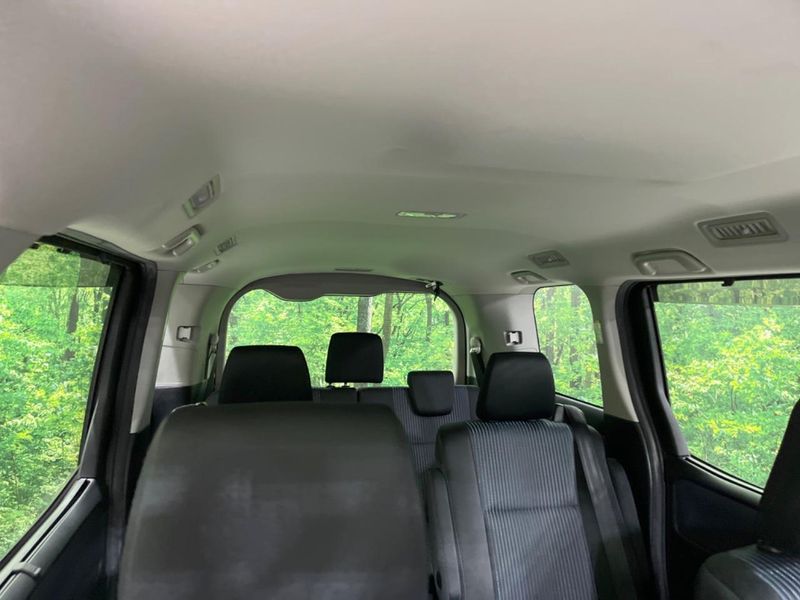 2015 Toyota Voxy DBA-ZRR80W (UW-6aaa0b72bb7f7)[5]