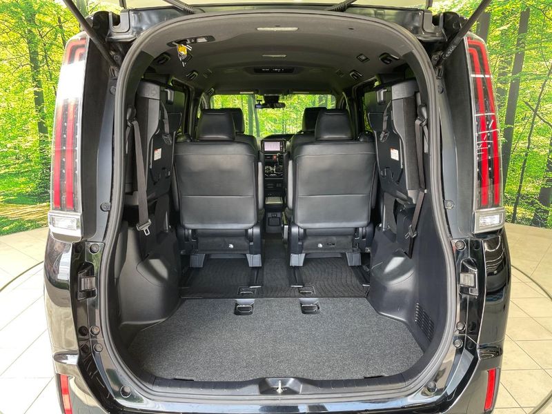 2017 Toyota Esquire DBA-ZRR80G (UW-6aaa0b75c550d)[18]