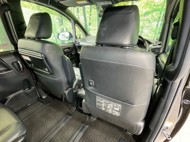 2017 Toyota Esquire DBA-ZRR80G (UW-6aaa0b75c550d)[19]