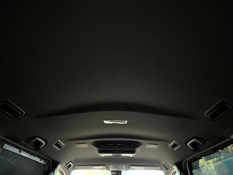2018 Toyota Esquire DBA-ZRR80G (UW-6aaa0b781ada9)[9]
