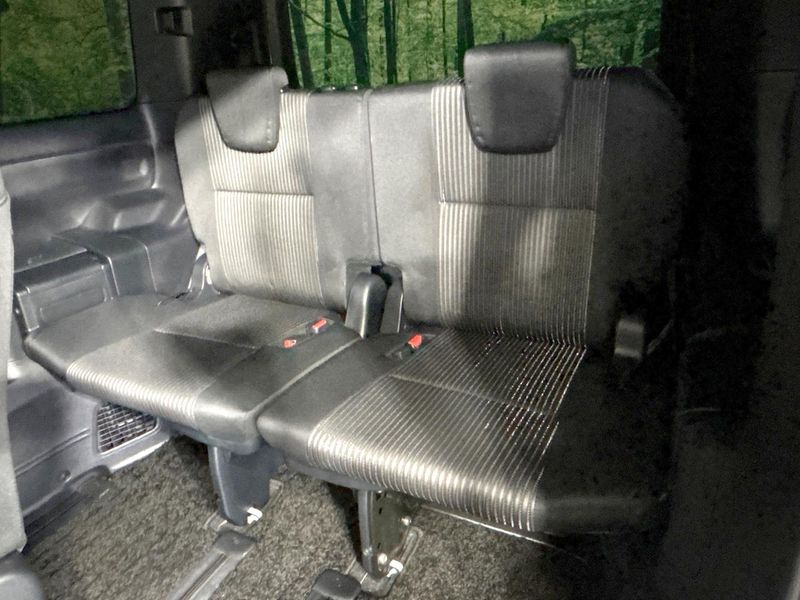 2017 Toyota Voxy DBA-ZRR80W (UW-6aaa0b7827ce3)[20]