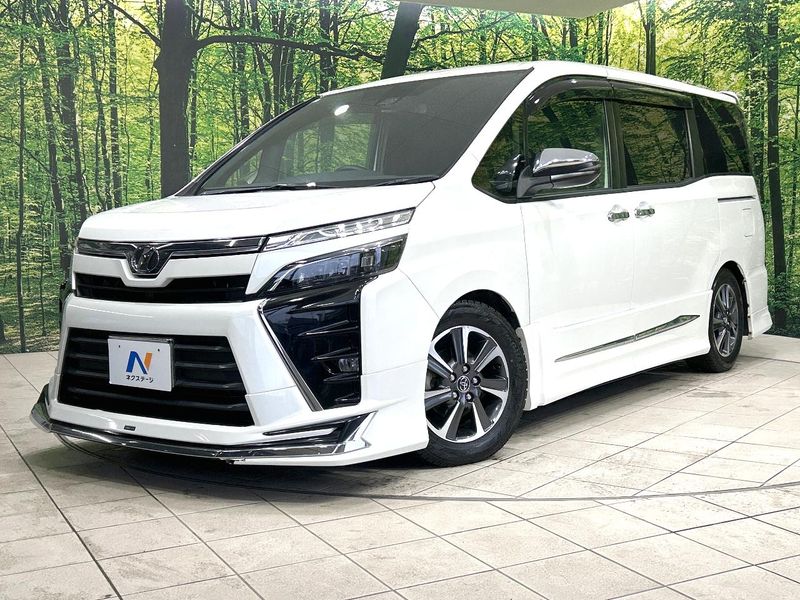 2017 Toyota Voxy DBA-ZRR80W (UW-6aaa0b7827ce3)[0]