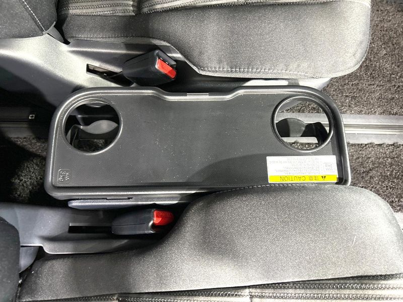 2017 Toyota Voxy DBA-ZRR80W (UW-6aaa0b7827ce3)[11]