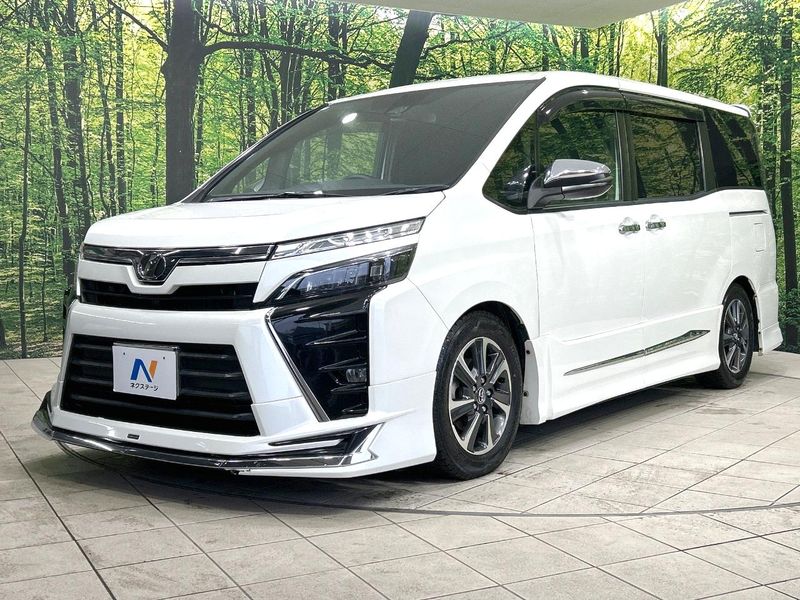 2017 Toyota Voxy DBA-ZRR80W (UW-6aaa0b7827ce3)[26]