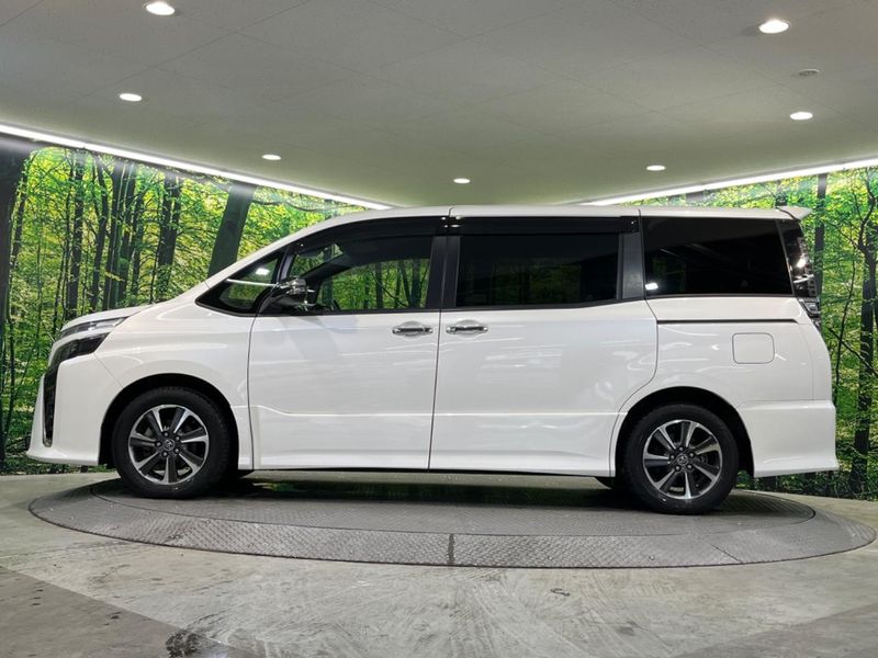 2018 Toyota Voxy DBA-ZRR80W (UW-6aaa0b7b6a40f)[5]