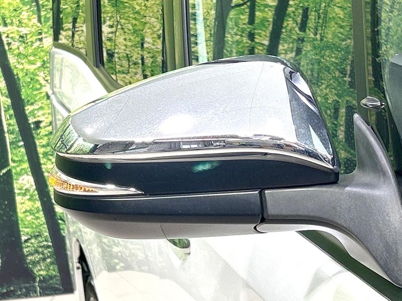 2021 Toyota Voxy 3BA-ZRR80W (UW-6aaa0b80e9a3d)[27]