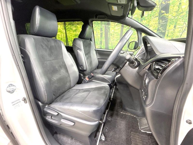 2021 Toyota Voxy 3BA-ZRR80W (UW-6aaa0b80e9a3d)[12]
