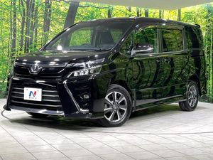 2017 Toyota Voxy DBA-ZRR85W