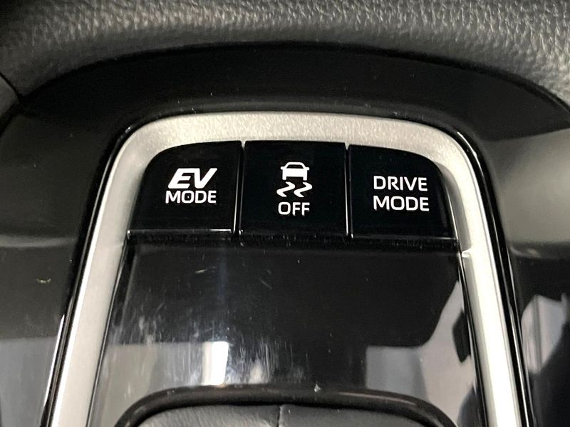 2024 Toyota Corolla Cross 6AA-ZVG13 (UW-6aaa0b8d86fd5)[18]