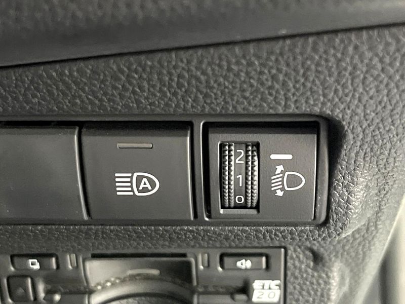 2024 Toyota Corolla Cross 6AA-ZVG13 (UW-6aaa0b8d86fd5)[7]