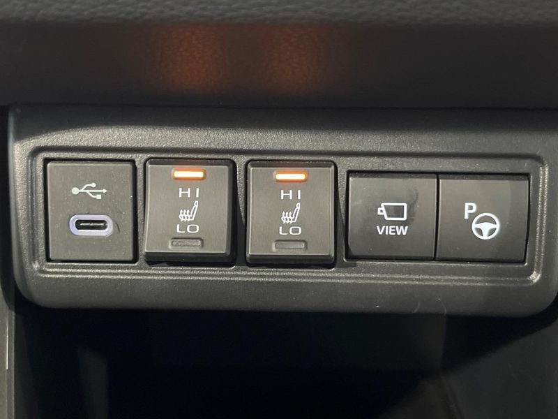 2025 Toyota Corolla Cross 6AA-ZVG13 (UW-6aaa0b90b6a18)[12]