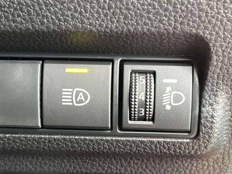 2025 Toyota Corolla Cross 6AA-ZVG13 (UW-6aaa0b90b6a18)[26]