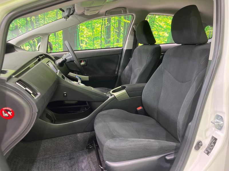 2015 Toyota Prius DAA-ZVW30 (UW-6aaa0b996226b)[9]