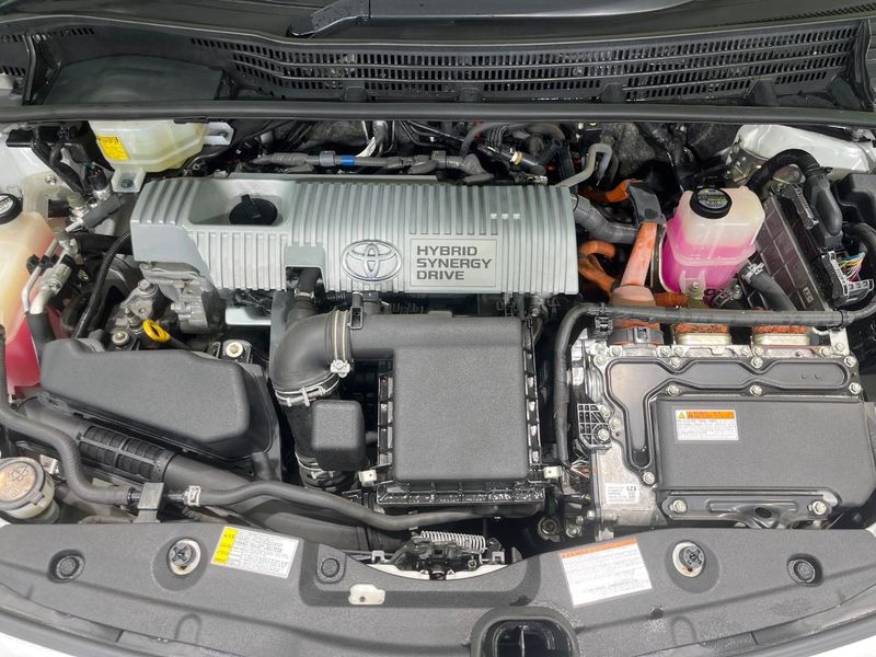 2015 Toyota Prius DAA-ZVW30 (UW-6aaa0b996226b)[4]