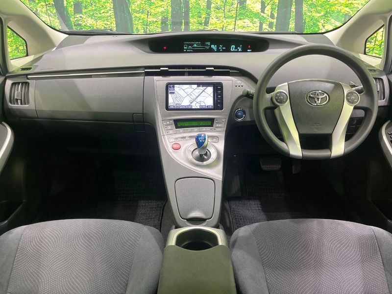 2015 Toyota Prius DAA-ZVW30 (UW-6aaa0b996226b)[28]