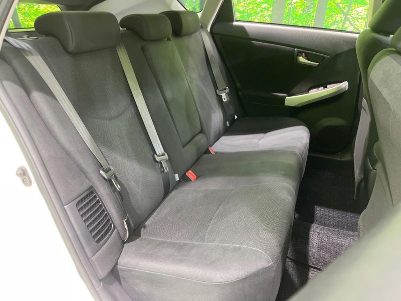 2015 Toyota Prius DAA-ZVW30 (UW-6aaa0b996226b)[7]