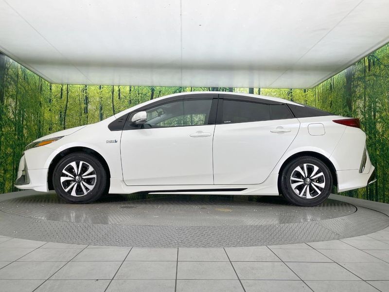 2017 Toyota Prius PHV DLA-ZVW52 (UW-6aaa0babdd24b)[17]